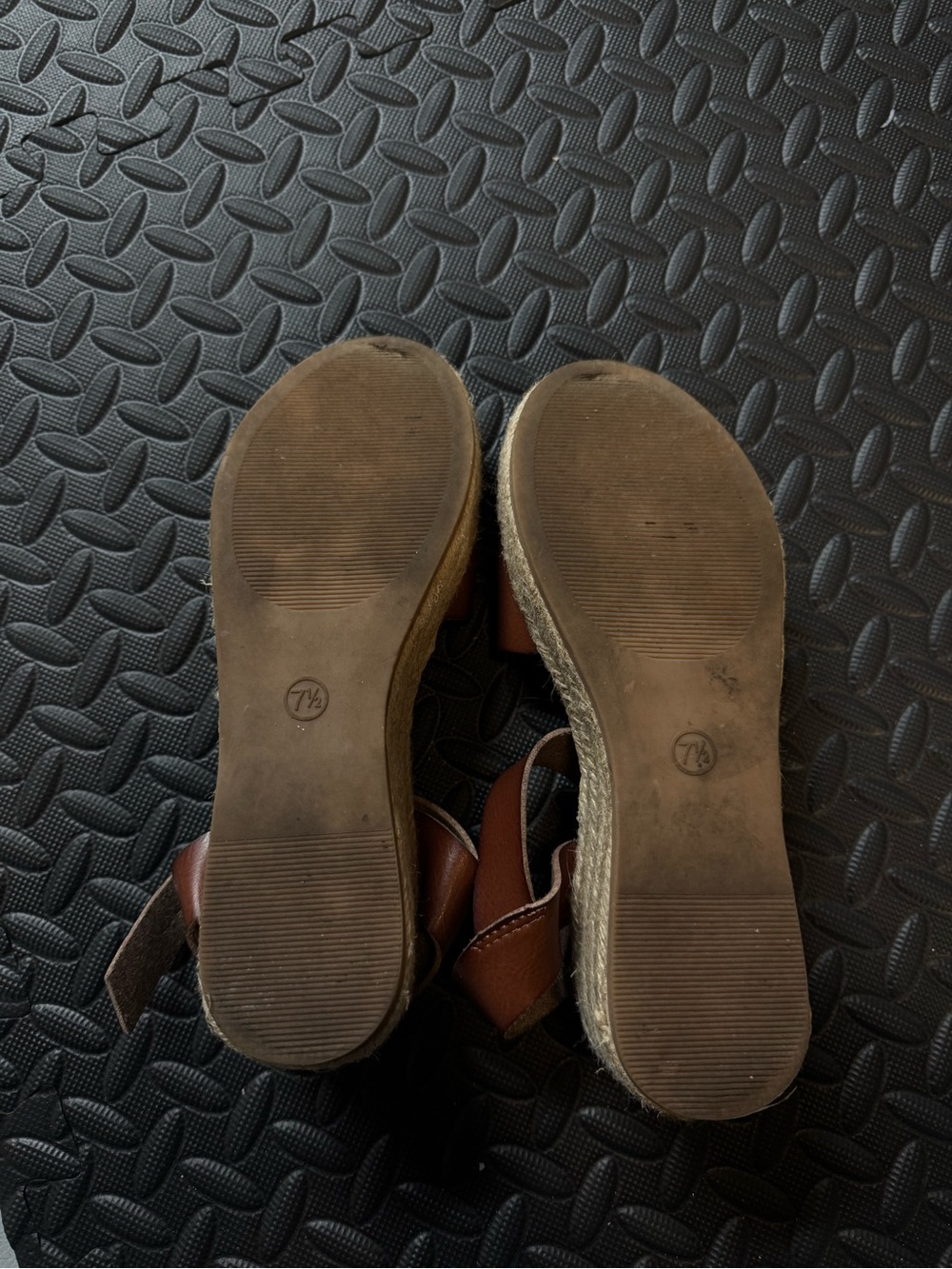 Universal Thread Brown Leather Espadrille Platform Sandals 7.5 - Picture 4 of 4